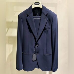 NWT Giorgio Armani "Soho" Slim Fit Suit in Navy // Size 38us/48eu